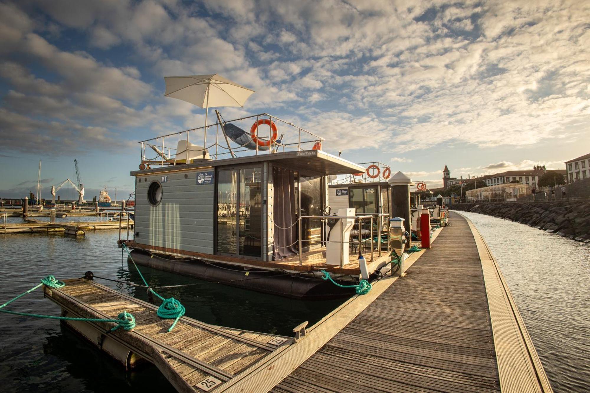 The Homeboat Company Ponta Delgada-Acores Dış mekan fotoğraf